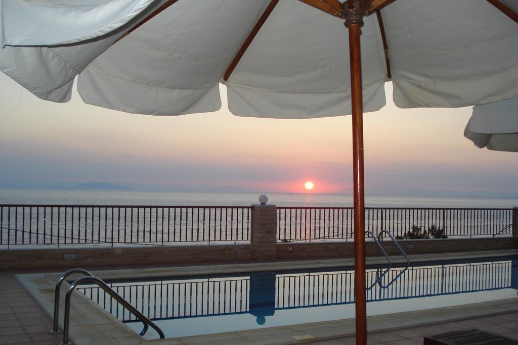 Hotel Anastazia Poros  Esterno foto